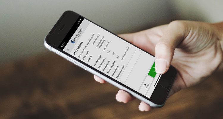 Mobil der viser CleanManager app og tidsregistrering
